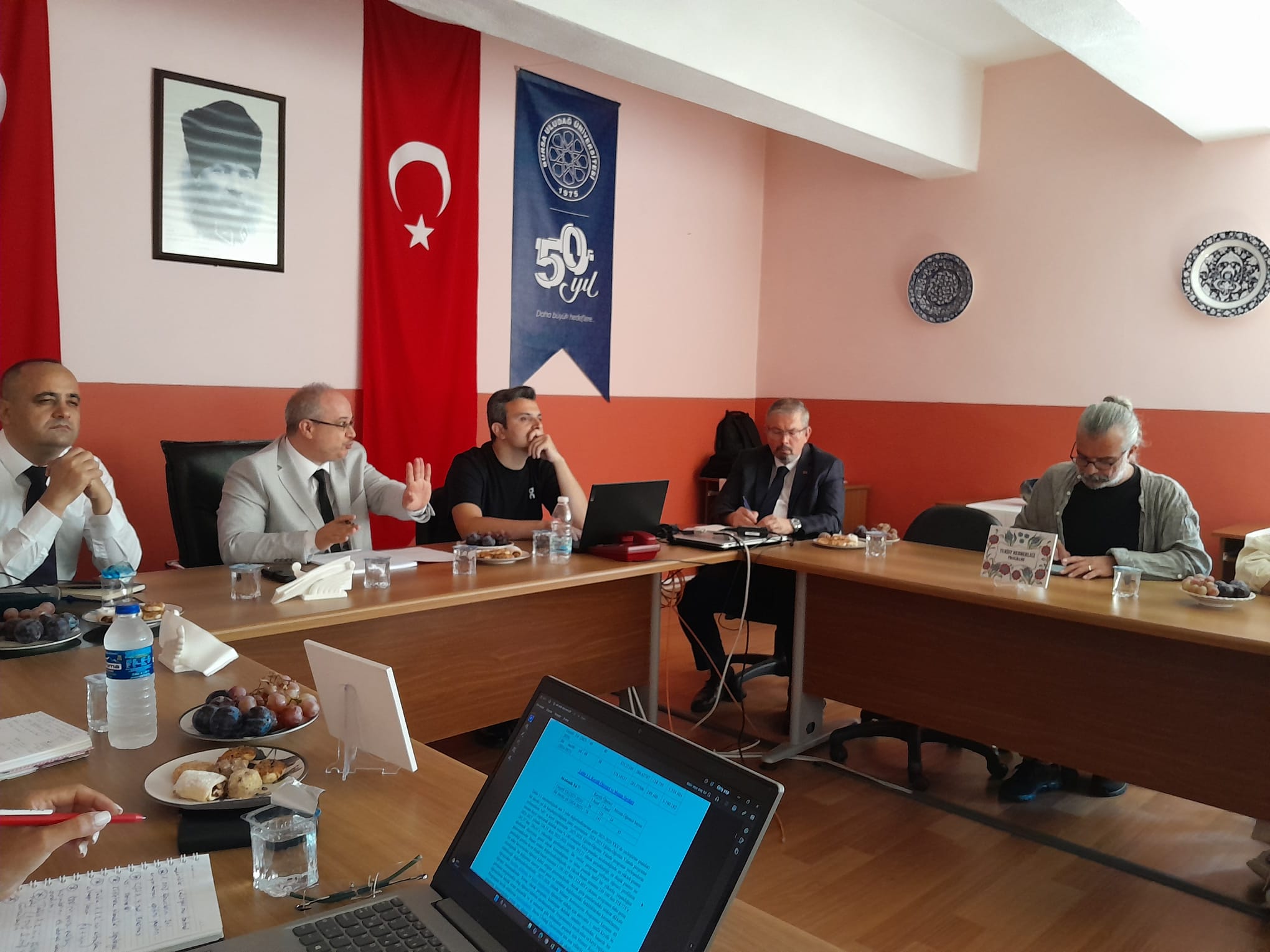 YÜKSEKOKULUMUZDA AKRAN DEĞERLENDİRMESİ TOPLANTISI YAPILDI